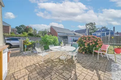 3204 Glennon Place, Bronx, NY 10465 - Photo 9