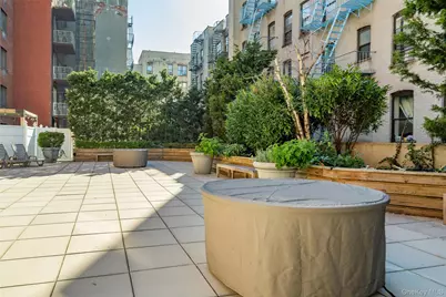 342 E 119 St #1F, New York, NY 10035 - Photo 17