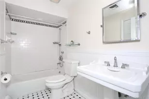 9 Country Club Ln, Airmont, NY 10952 - Photo 23