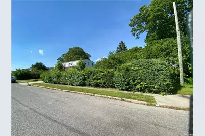 [Address not provided], Lindenhurst, NY 11757 - Photo 1