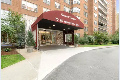 70-25 Yellowstone Boulevard #15C, Forest Hills, NY 11375 - Photo 1