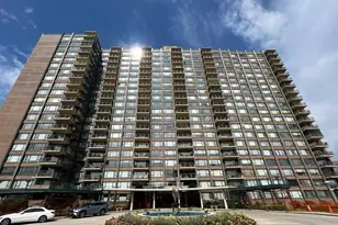 166-25 Powells Cove Blvd, Whitestone, NY 11357 - Photo 1