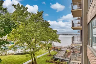 166-25 Powells Cove Blvd, Whitestone, NY 11357 - Photo 17