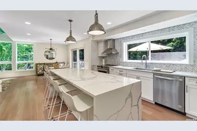 4 Scrimshaw Drive, Southampton, NY 11968 - Photo 11