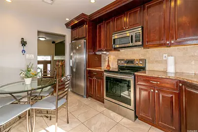 29 Roberta Lane, Syosset, NY 11791 - Photo 13