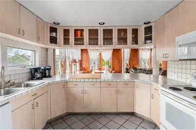 300 Cottage Walk, Ocean Beach, NY 11770 - Photo 5