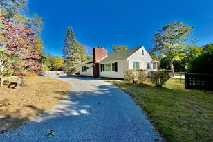 3825 S Harbor Rd, Southold, NY 11971 - Photo 13