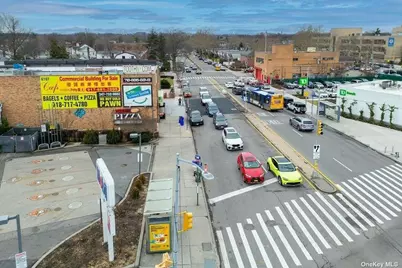 61-07 Utopia Parkway, Fresh Meadows, NY 11365 - Photo 5