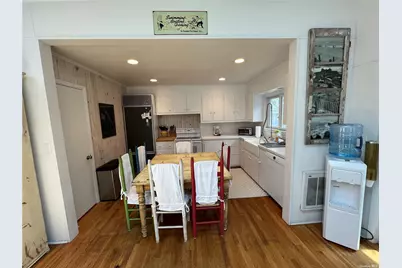 50 Homesite Walk, Seaview, NY 11770 - Photo 3