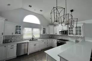 24 Bungalow Walk, Ocean Beach, NY 11770 - Photo 5