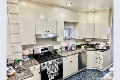 104-59 111th Street, Richmond Hill, NY 11419 - Photo 9