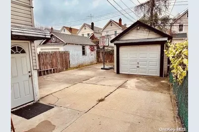 104-59 111th Street, Richmond Hill, NY 11419 - Photo 19