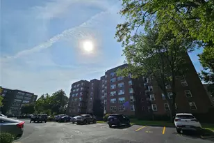 18-70 211th St, Bayside, NY 11360 - Photo 21