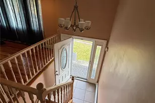 18 Maylen Dr, Brentwood, NY 11717 - Photo 7