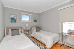 155 Bridge St, Greenport, NY 11944 - Photo 17