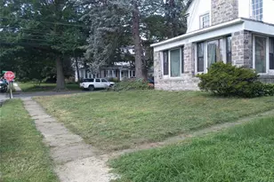 2007 Greenhill Rd, Upper Darby, PA 19050 - Photo 5