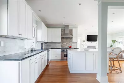 1600 Westview Drive, Mattituck, NY 11952 - Photo 11