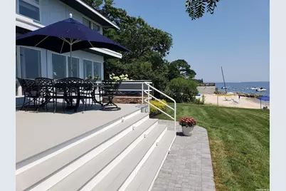 11 Beach Road, Jamesport, NY 11947 - Photo 3