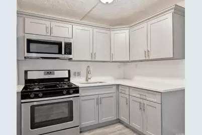 222 Smith Street #3C, Freeport, NY 11520 - Photo 9