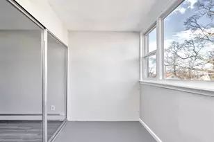 222 Smith St, Freeport, NY 11520 - Photo 5