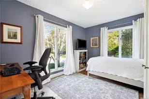 686 Hill St, Southampton, NY 11968 - Photo 9