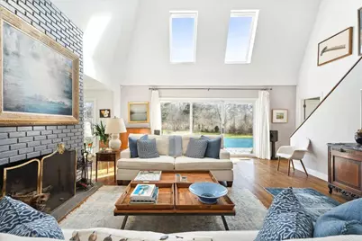 686 Hill Street, Southampton, NY 11968 - Photo 3