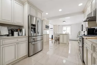 72 Shinbone Lane, Commack, NY 11725 - Photo 3