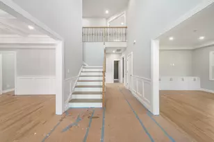 47 Laurel Ln, Locust Valley, NY 11560 - Photo 3