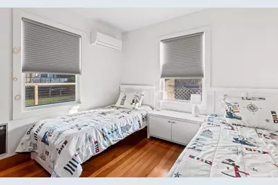 38 Homesite Avenue, Seaview, NY 11770 - Photo 17