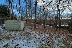 6 Hillside Dr E, Sag Harbor, NY 11963 - Photo 3