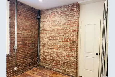 21-47 33 St #1B, Astoria, NY 11105 - Photo 9