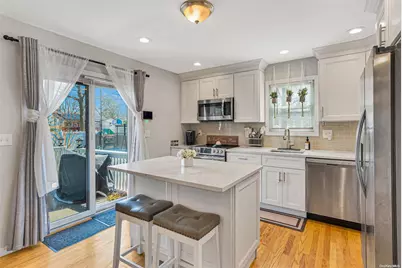 19 Wards Lane, Bellport, NY 11713 - Photo 9