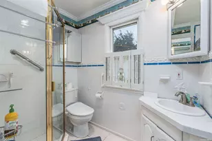 28 Koral Dr, Southampton, NY 11968 - Photo 17