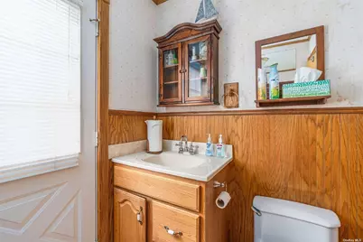 28 Koral Drive, Southampton, NY 11968 - Photo 25