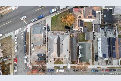 142-25 Latham Lane, Jamaica, NY 11434 - Photo 21