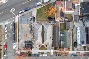 142-25 Latham Ln, Jamaica, NY 11434 - Photo 21