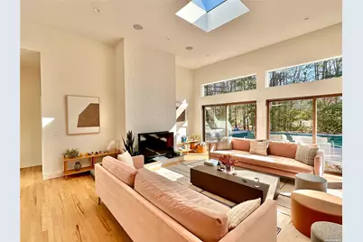8 Deer Path, Quogue, NY 11959 - Photo 5