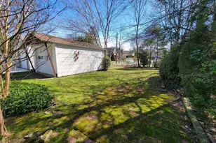 47 Gates Ave, Malverne, NY 11565 - Photo 13