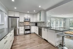 4 Landing Ln, East Quogue, NY 11942 - Photo 7