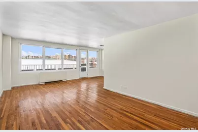 212-30 23rd Ave #3G, Bayside, NY 11360 - Photo 3