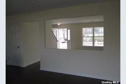 427 Macdonald Avenue, Bellport, NY 11713 - Photo 11