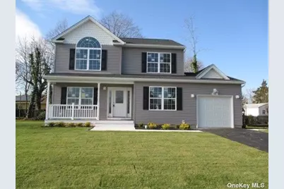 427 Macdonald Avenue, Bellport, NY 11713 - Photo 1