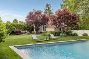 6 West End Ave, East Quogue, NY 11942 - Photo 15