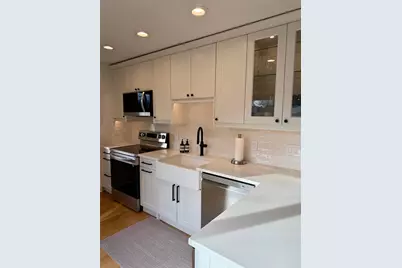 6 West End Avenue, East Quogue, NY 11942 - Photo 9