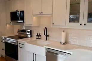 6 West End Ave, East Quogue, NY 11942 - Photo 9