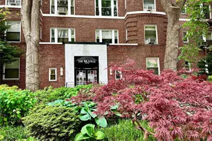 69-09 108th St, Forest Hills, NY 11375 - Photo 15