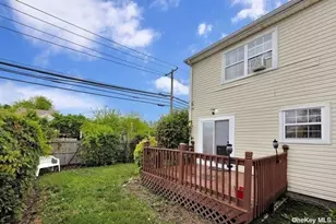 216 Swalm St, Westbury, NY 11590 - Photo 7