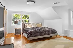 870 Stars Rd, East Marion, NY 11939 - Photo 13