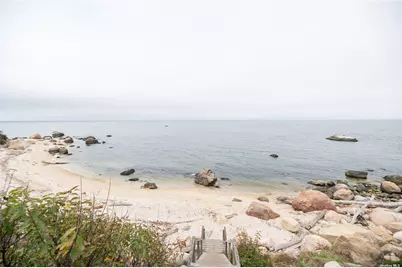 870 Stars Road, East Marion, NY 11939 - Photo 23