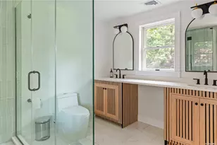 870 Stars Rd, East Marion, NY 11939 - Photo 21